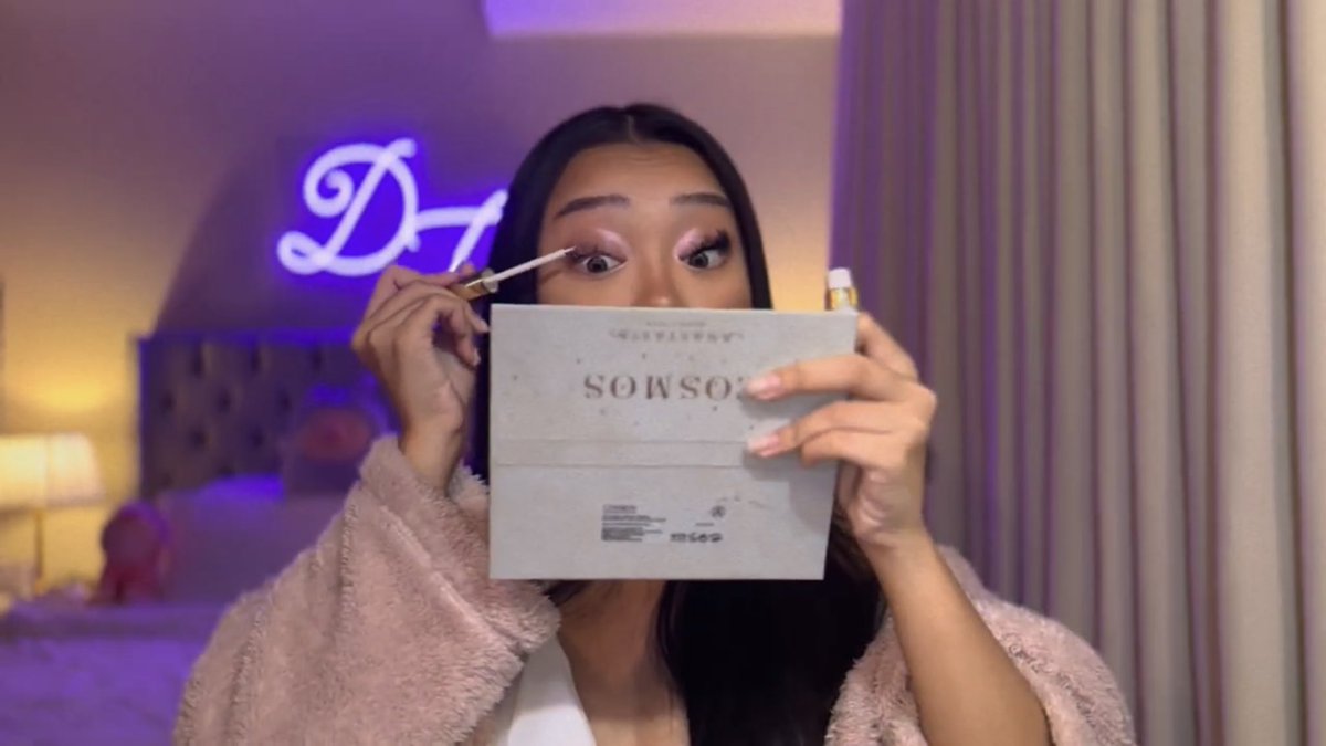 deejayyvu_'s tweet photo. me in my room at 3am to take photos i will never post: 

@denisejvlia #BaddieBotxDeniseJulia https://t.co/9IPHUPmyLE