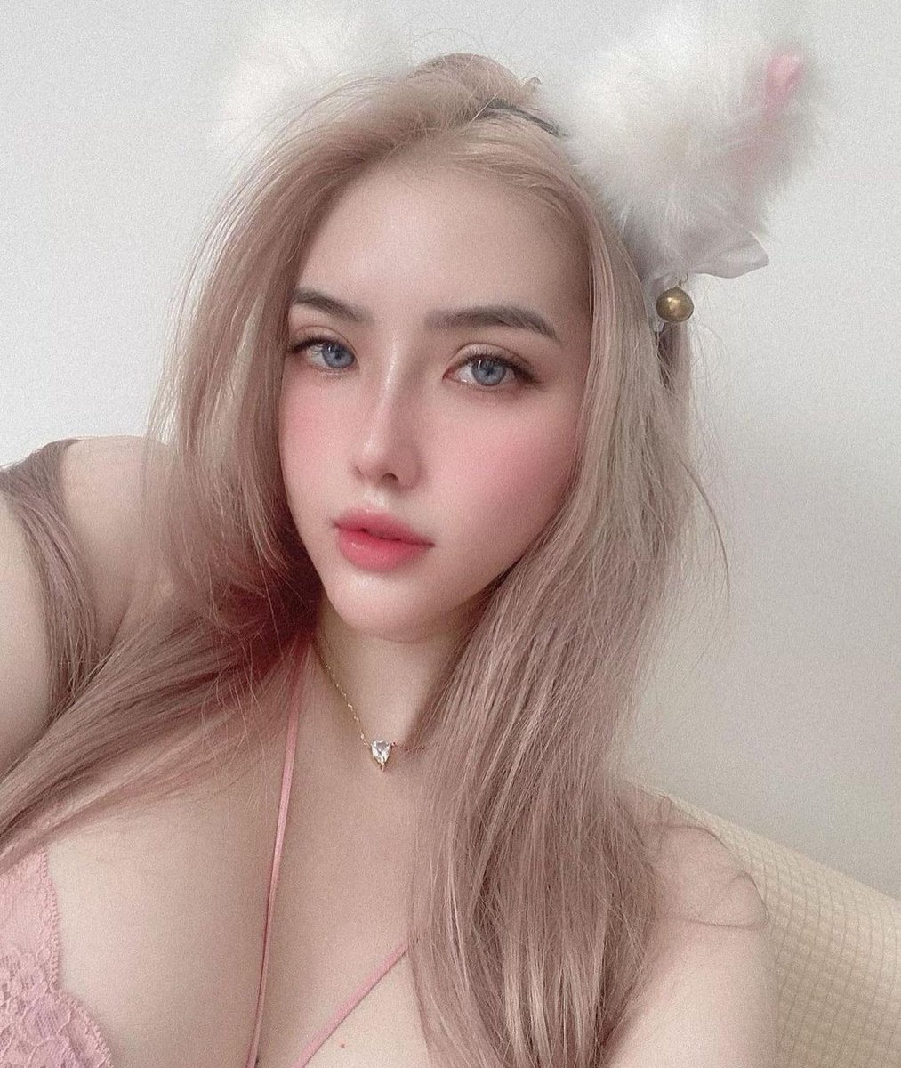 tibial transfix nimbly stolidly
Tôi là một cô gái yêu thích nghệ thuật và muốn tìm người bạn đặc biệt để cùng khám phá thế giới mỹ thuật. Bạn có muốn trở thành người mẫu cho những tác phẩm nghệ thuật của tôi không?