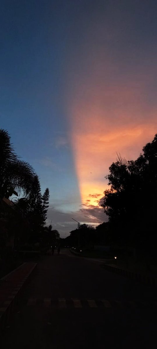 Fav sky pic

Non edited two colored Tripura sky❤