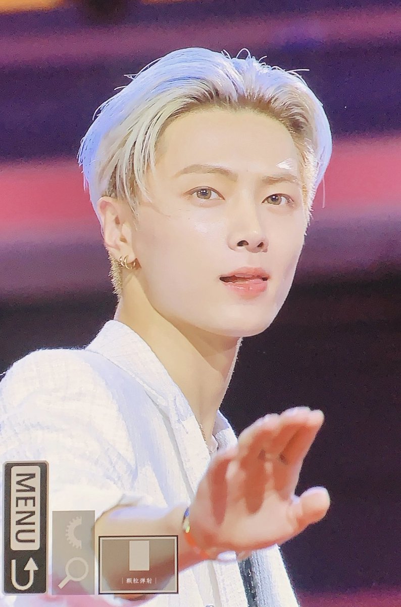 jaythingy's tweet image. He says "kalem kalem jangan ngereog dulu"