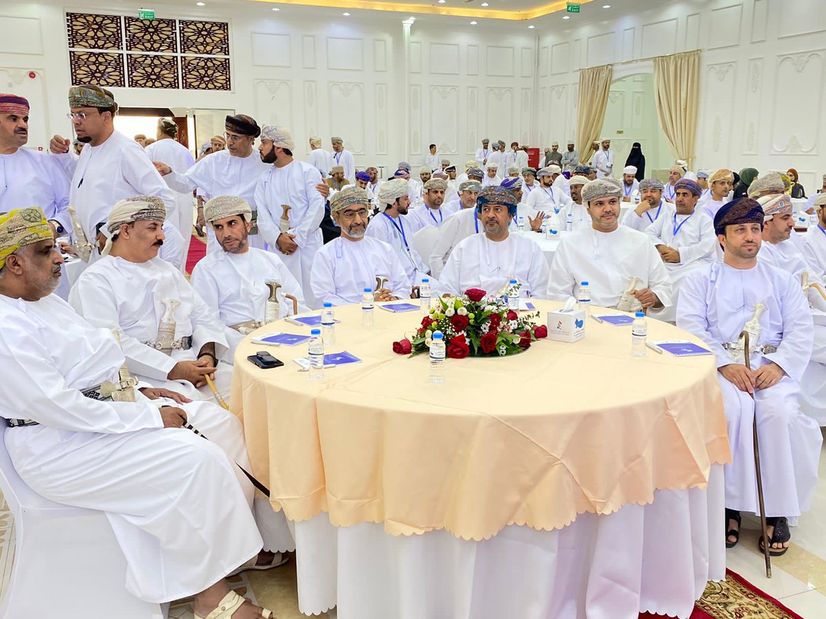 AlrwahiKhalifa's tweet photo. افتتاح الملتقى الصحفي بمحافظة جنوب الشرقية "جنوب الشرقية.. إعلام وتنمية" تحت رعاية سعادة الدكتور يحيى بن بدر المعولي محافظ جنوب الشرقية وبحضور ما يقرب من ١٥٠ صحفيا وصحفية
#الملتقى_الصحفي_جنوب_الشرقية https://t.co/UU6PUAQxr7