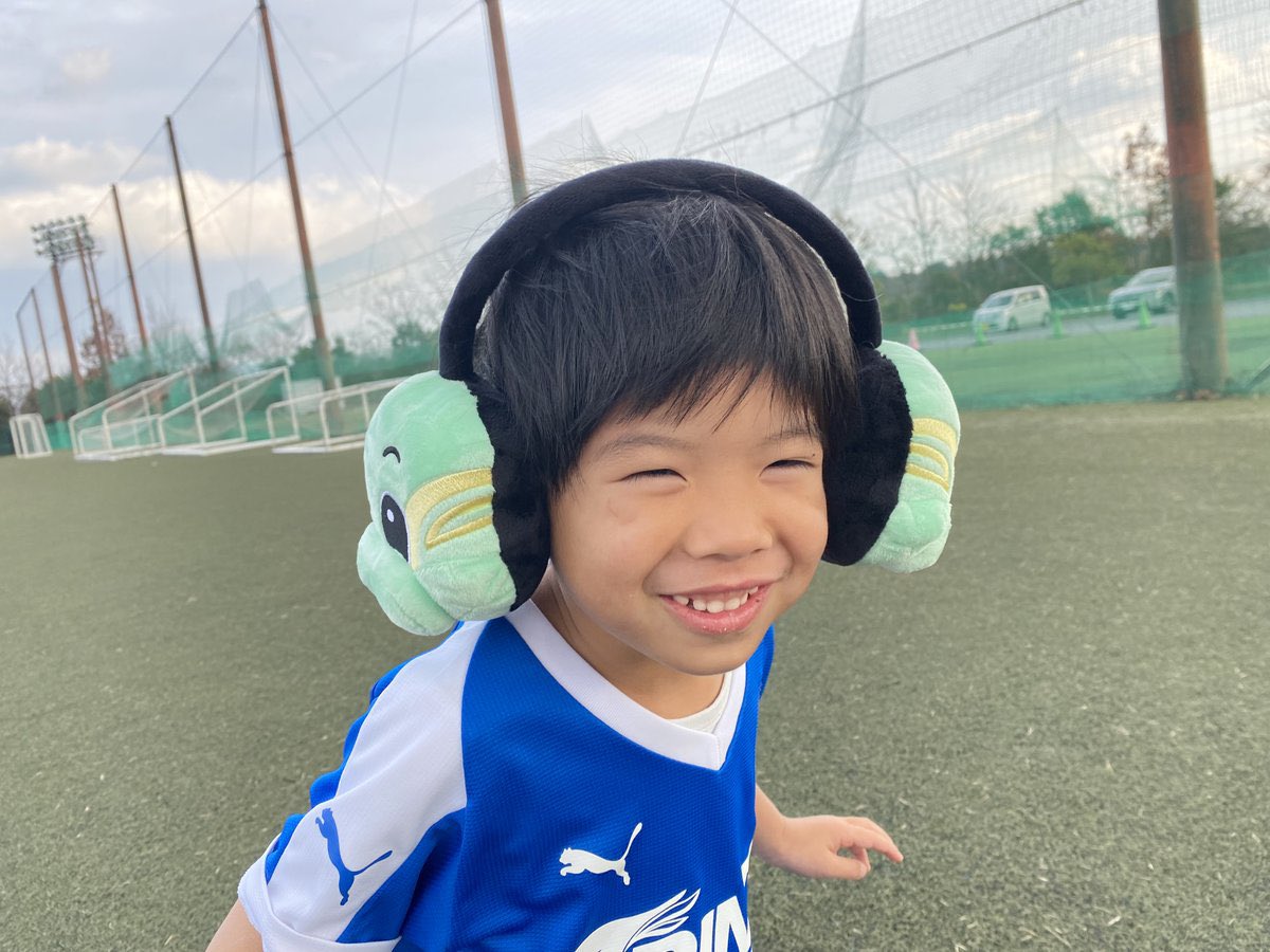 息子です。笑
是非買って下さい。笑