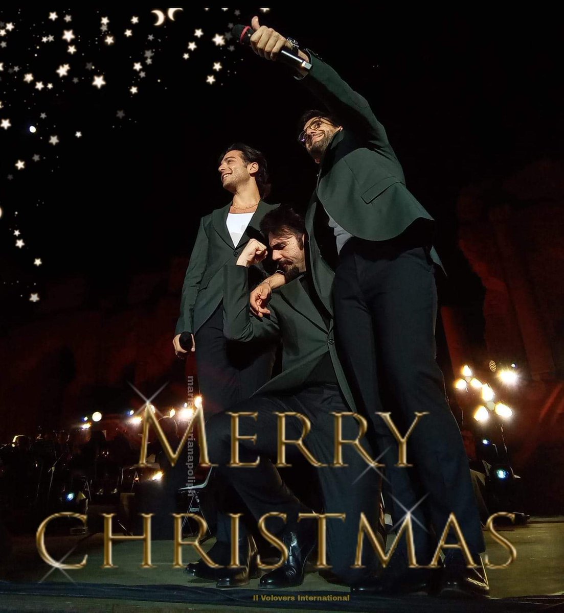 ilvoloversinte's tweet photo. “A Natale regalate tutto il vostro amore, i vostri sorrisi... Sarà il più bel dono del mondo"(cit)

Tanti auguri! #ilvolovers✨✨✨✨

Buon Natale a tutti❤️

Happy Christmas ✨✨✨

#pierobarone #ignazioboschetto #gianlucaginoble #ilvolo #ilvoloversinternational #HappyChristmas https://t.co/KIa7RGrFCk