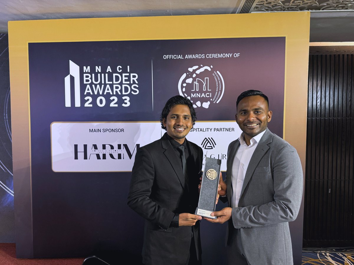 villahakatha's tweet photo. Proud moment! Securing the 'Cement Supplier of the Year 2023' award!

Big cheers to the Villa Hakatha team – your hard work and dedication have set a new standard of excellence. 🎉🏅

#villahakatha #villacement #villa #buildingexcellence #mnaci #mnacibuildersaward2023 https://t.co/ljNLWxiERb