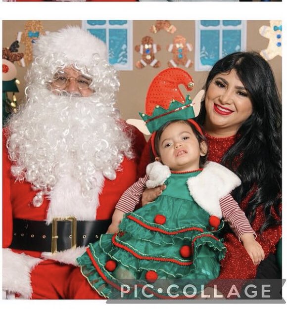 YesseniaOlua's tweet photo. Feliz navidad 🎁 2023 
Que Dios les dé un año de muchas bendiciones 🙌🏼
Les mandamos un fuerte abrazo 🫂 https://t.co/v3Hr3YnH85
