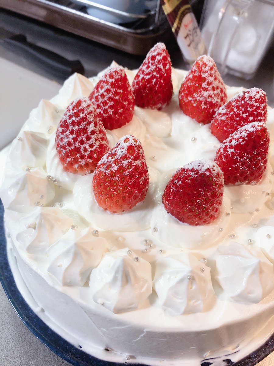 kodure_odekake's tweet photo. メリークリスマス！🎄

必死に作ったケーキと
レモンの木のクリスマスツリーと
白いお髭のサンタさん🎅 https://t.co/sYg4xSa7Mp