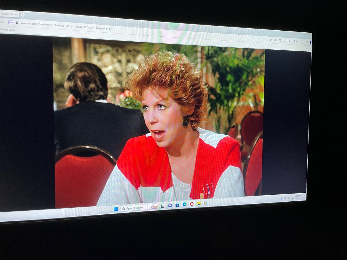 FilmRegionsIntl's tweet photo. Caught an episode of #MurderSheWrote on Xmas Eve with @vickilawrence starring w/ Angela Lansbury and guest stars Leslie Nielsen, Lynda Day George &amp; Jason Evers. Vicki added some good humor on this murder out at sea episode. https://t.co/HE1Wmu6Nak