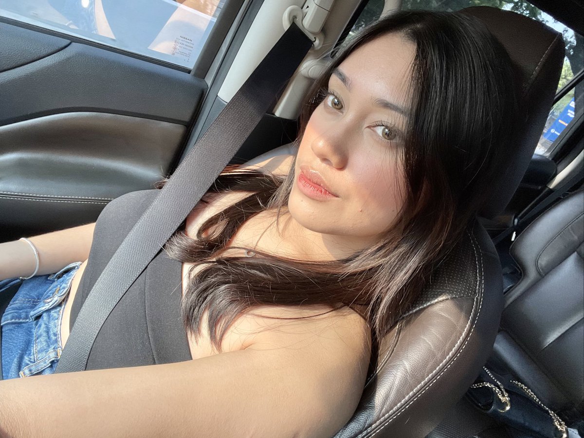 rollercosted's tweet photo. if you see this, quote with four non smiling pics! https://t.co/uPZqvv5oK6