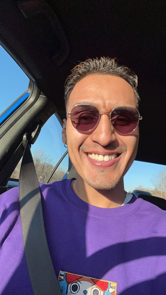 Its_javiiiii's tweet photo. Peep the sweater(only real ones know) 🤜🏽🤛🏽 https://t.co/c0udu2EQ9O