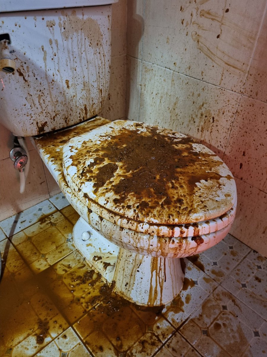 oops >< I forgot to lift the lid!!