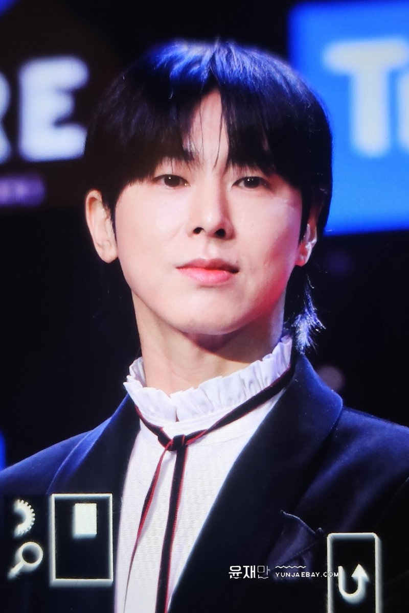 yunjaebay's tweet photo. 231225 가요대전 레드카펫

오늘 넘넘 잘생겼다❤️

#정윤호 #JungYunho #郑允浩 #ユンホ #U_KNOW #YUNHO #유노윤호 https://t.co/SL6eJ6f4uM