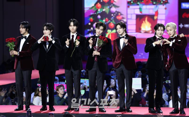 DREAM_archive__'s tweet photo. 2023 SBS 가요대전 레드카펫 기사 사진 #NCTDREAM https://t.co/dPw3mwutjN