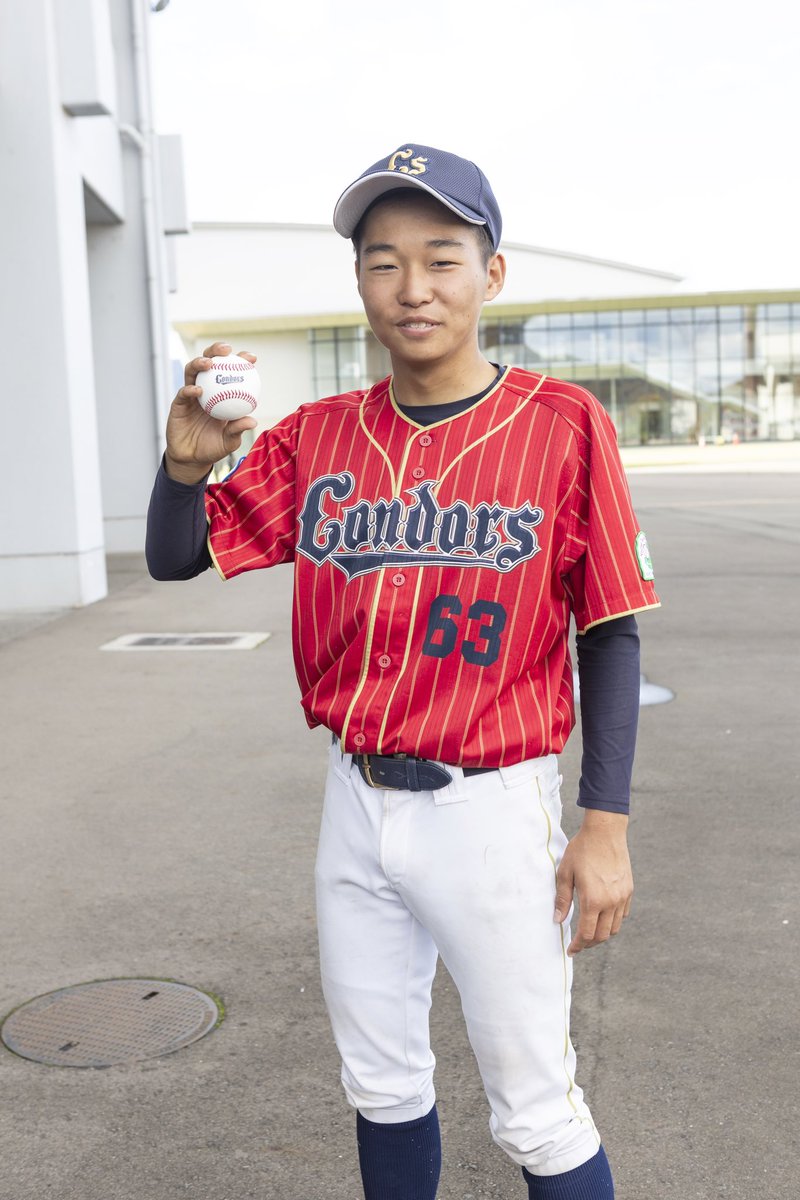 StandardAichi's tweet photo. #Standard愛知 vol.56は、#中学校硬式野球 大特集！🔥⚾️

#ヤングリーグ では、#中日本ブロック 秋季大会を制した #名古屋コンドルズヤング が、グランドチャンピオン大会に初出場！

ハツラツとしたプレーを見せた選手の皆さんを是非誌面にてご覧ください🔥⚾️

公式HP↓
https://t.co/WQvTDJc3Gt https://t.co/EcnydSLHyK