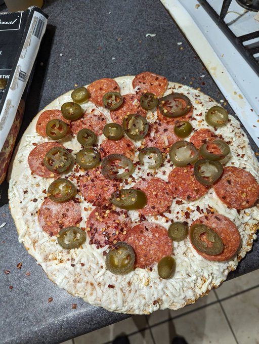 Merry Christmas Mother Fckers, to all those that don't give a decent guy a chance. Fck You! https://t