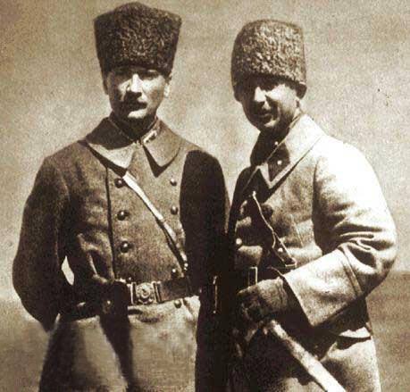gkmngunes's tweet photo. Gazi Mustafa Kemal ATATÜRK'ün yol arkadaşı , Lozan zaferinin mimarı,  Cumhuriyetimizin ilk Başbakanı, 2. Cumhurbaşkanımız, Türkiye’nin kalkınmasına büyük katkı sağlamış, ülkemizi ikinci Dünya Savaşı’na girmemesini başaran büyük devlet adamı İsmet İNÖNÜ'yü ölümünün 50. yılında saygı ve rahmetle anıyorum.
#İsmetİnönü