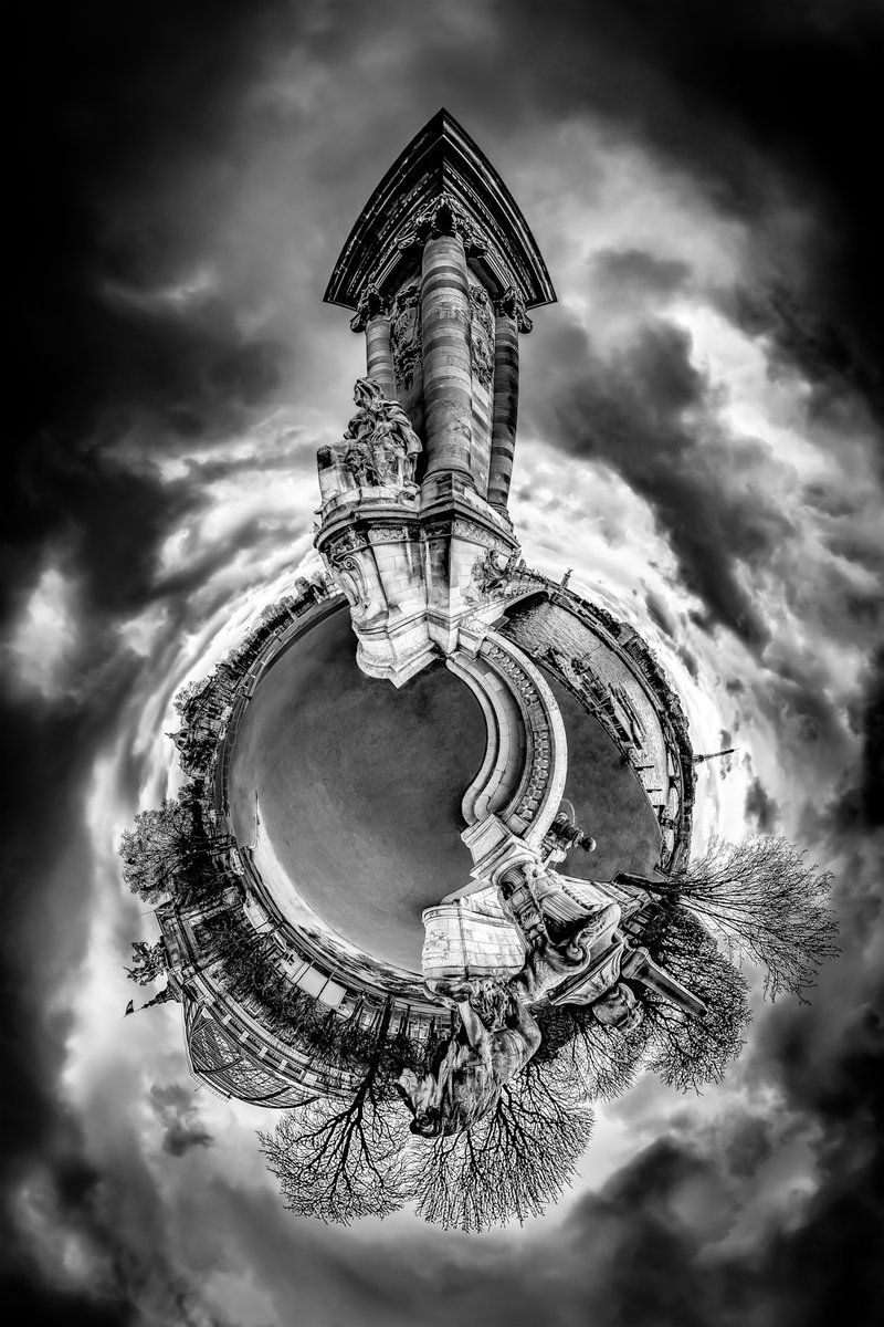 CKleimanArt's tweet photo. ARTWORK TITLE:
The Elegance of the Tricorn / Black & White

LOCATION:
Pont Alexandre III
Paris, France

ARTWORK INFO:
https://t.co/qnEV8JnlZu

#Paris #PontAlexandre #BlackWhite #FineArt #Artist #ChristianKleiman #FineArtPhotography #Surreal #Fantasy #TinyPlanet #LittlePlanet #CreativePhotos #ExperimentalPhotography