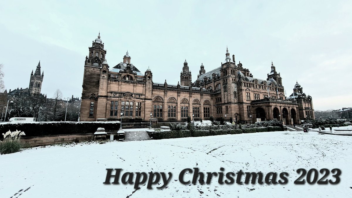 Happy Christmas! Thanks to everyone who follows me and who enjoys the photos of Glasgow which I post. It's much appreciated! #glasgow #HappyChristmas #happyxmas #kelvingroveartgallery