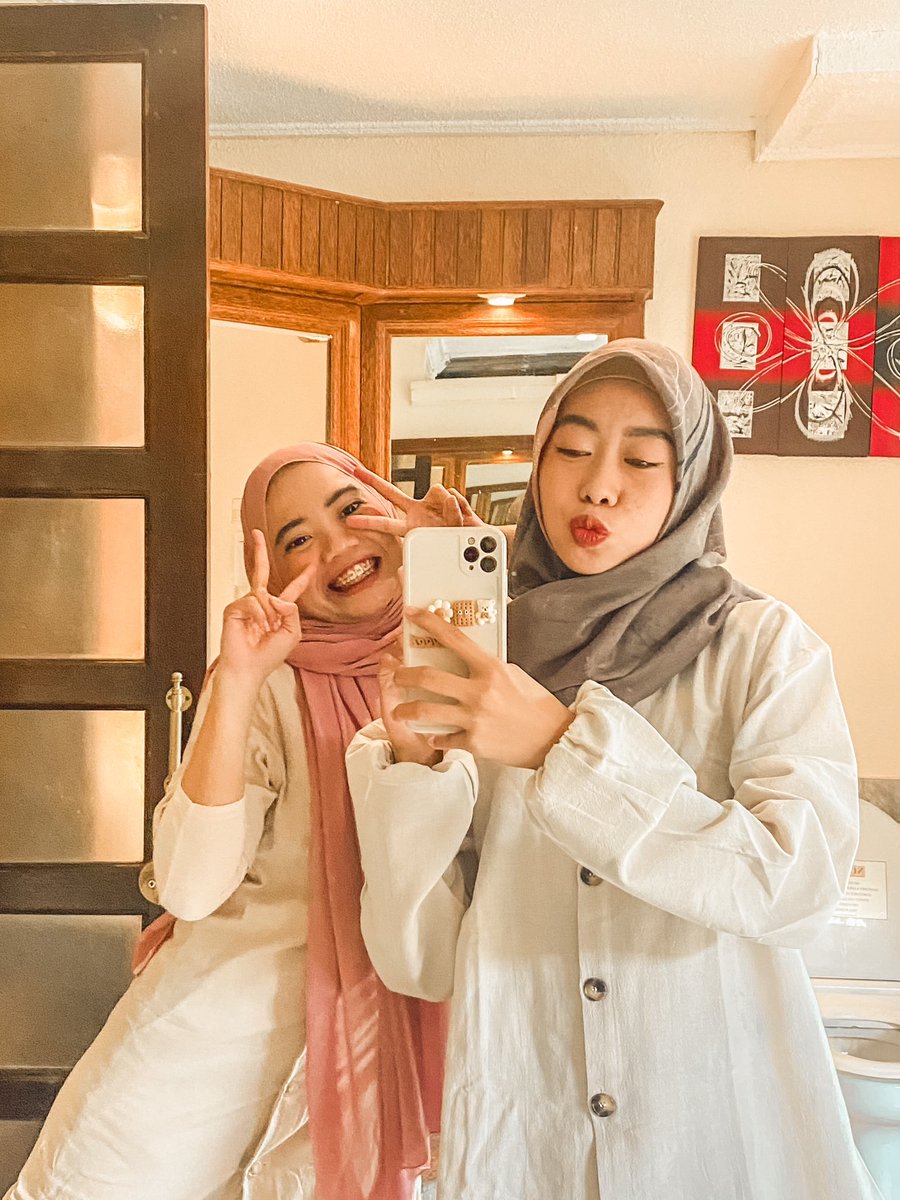 mardiaheyyy's tweet photo. 10 Rekomendasi Hotel di Bali yang terjangkau buat liburan bareng besti! ✨

Save dan share ke temen2 kamu biar rencana liburan tahun depan beneran terencana gak cuma jadi plan aja. 😂😂 https://t.co/5R6OvGP6Lh