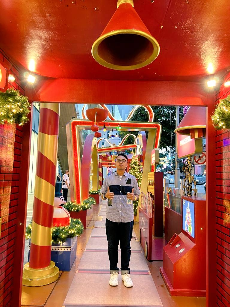 AnggaDJN's tweet photo. wishing everyone a joyful and blessed christmas https://t.co/cg9VlUNEeX