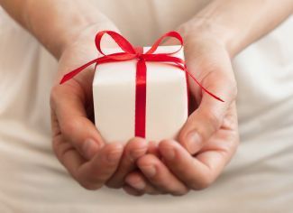 Brit_Prepper's tweet photo. Pack small presents in your prepping kit to give to loved ones at Christmas or on birthdays when shops may no longer be open on these special holidays. They will be real morale boosters, especially for children. #BritishPrepper #Prepping #Survival #SHTF https://t.co/LqAwxFbnwx