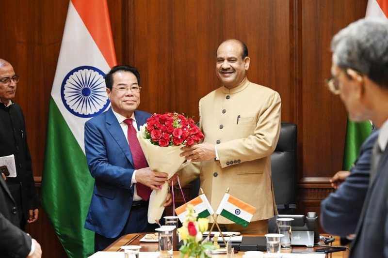 dbndtv's tweet photo. Đoàn đại biểu Nhóm Nghị sĩ hữu nghị Việt Nam - Ấn Độ cùng đại biểu Quốc hội chuyên trách một số địa phương do UVTW Đảng, Trưởng ban Dân nguyện Dương Thanh Bình - CT Nhóm NSHN Việt Nam - Ấn Độ làm Trưởng đoàn vừa có chuyến thăm, làm việc tại Ấn Độ. https://t.co/8pg6Tg5M4G