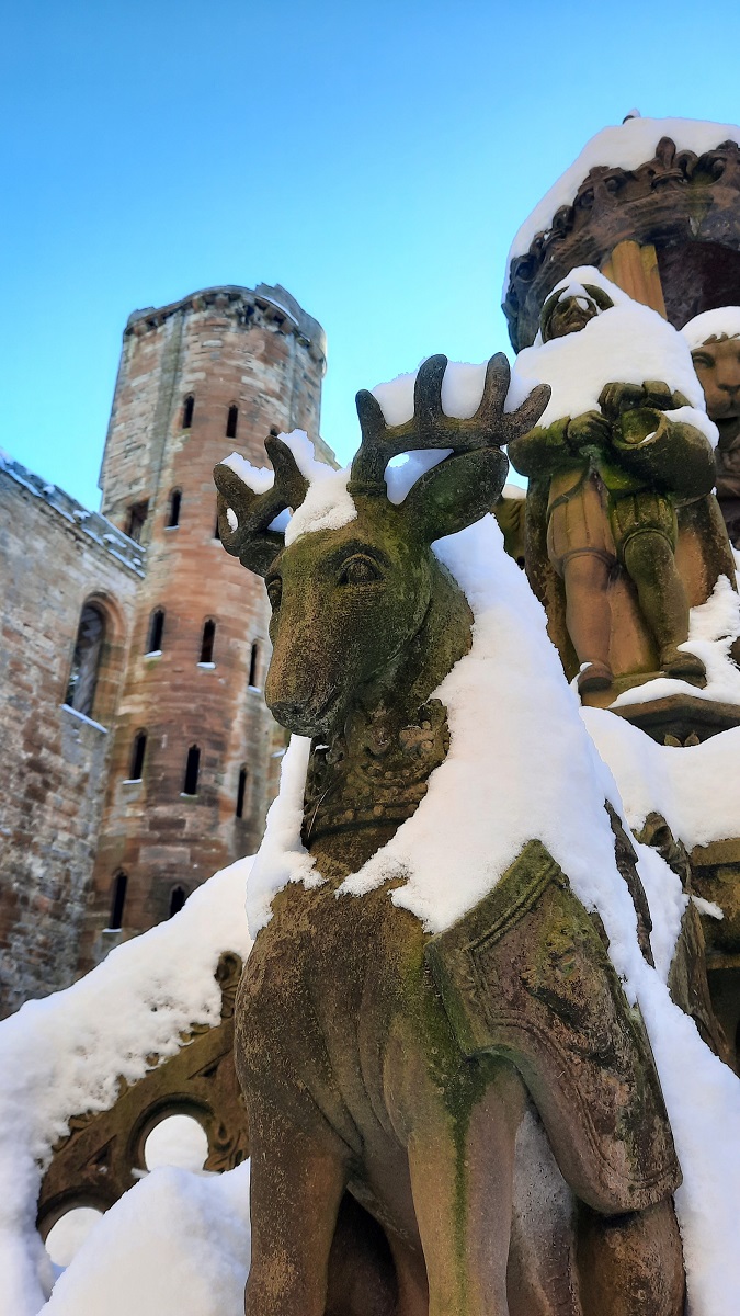 Nollaig Chridheil dhuibh bhon a h-uile duine aig Alba Aosmhor!

Merry Christmas from everyone at Historic Scotland!

📷 The King's Fountain, Linlithgow Palace
