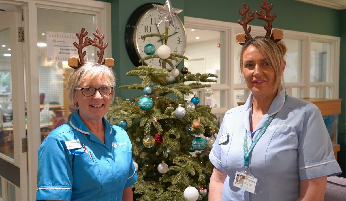 Hospiscare's tweet photo. Here at Hospiscare, we’d like to wish you all a very Merry Christmas! 🎄

Sending our warmest wishes to those who are missing someone special today 💖 https://t.co/kDmtHtSYni
