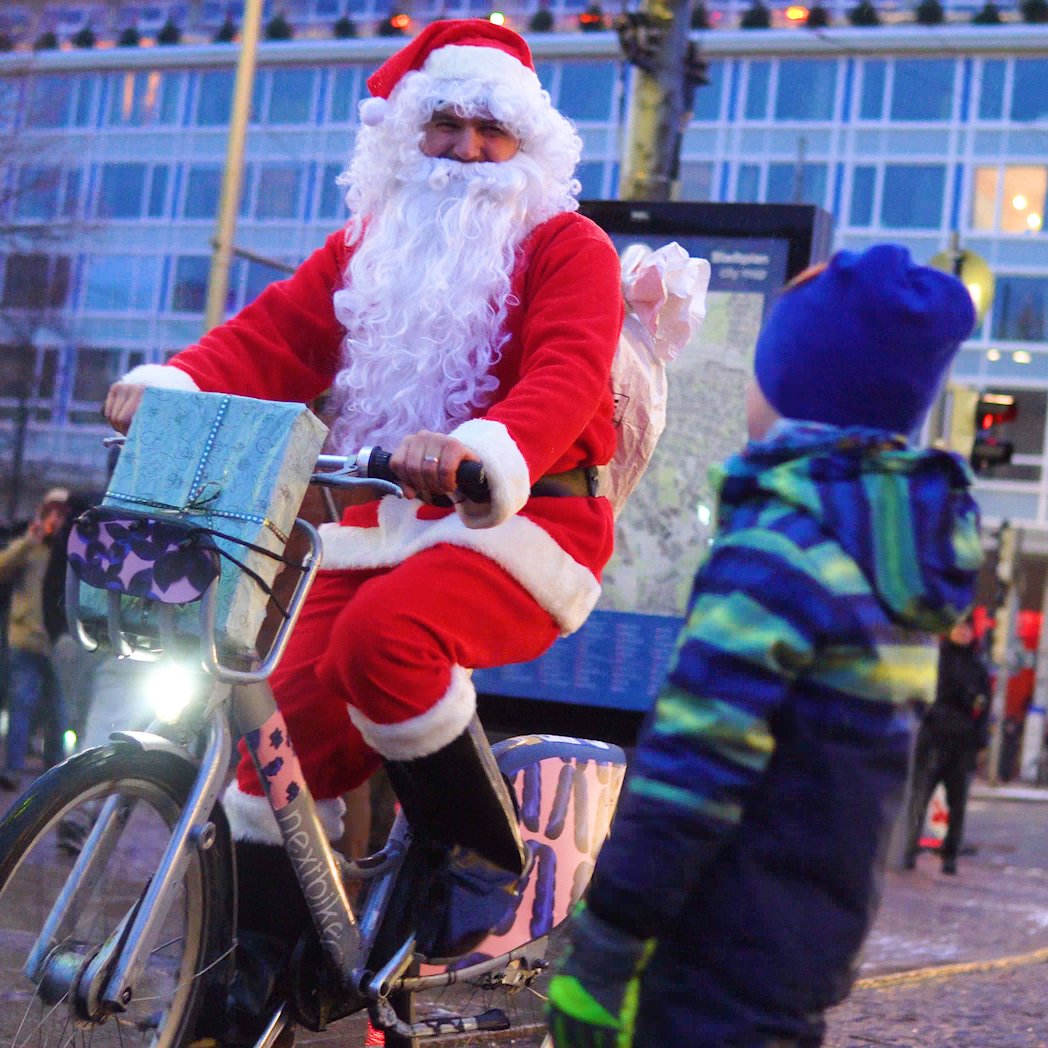 Happy holidays! 🎊

We’re sending our warmest regards to everyone this winter. We’re feeling festive and encourage everyone to spread the holidays cheer! ✨