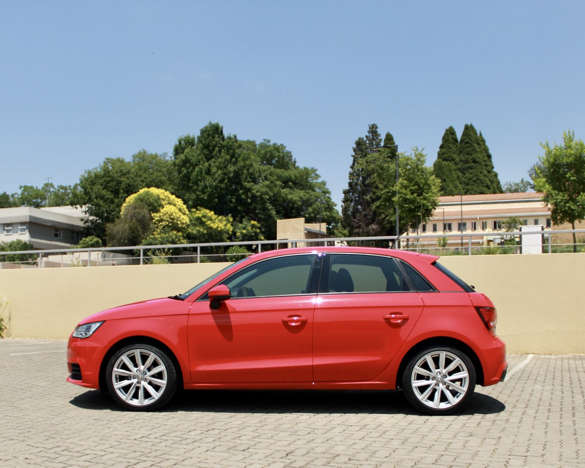 olgarsauto's tweet image. The Audi A1 Sportback 1.0TFSI SE Auto is a compact hatchback that embodies urban adventure. It offers agility, advanced technology, and Audi's luxury. With its design, performance, and innovative features, it redefines city driving. 

#audisouthafrica #audi #audia1