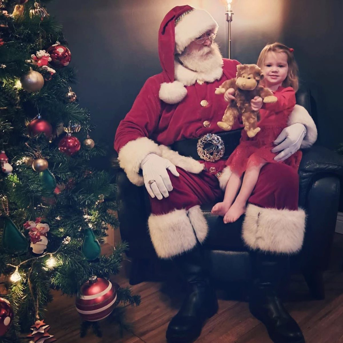 NHSOrganDonor's tweet photo. This little angel 👼 wants to wish everyone a #MerryChristmas!
Beatrix had a heart transplant earlier this year. She'll be spending the day with her family, making lots of precious memories. 🎄💗
#SeasonsGreetings @BeatrixHeart22 https://t.co/wcZjuspvaS