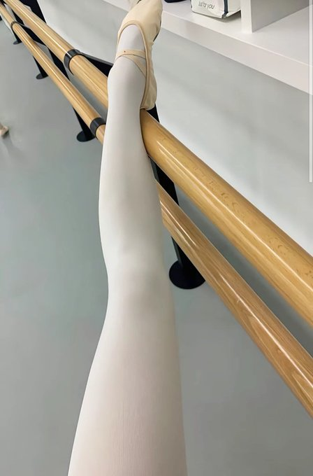 要摸摸嗎？
很絲滑喔😂 #大二學生 https://t.co/xeGrFOgzSj