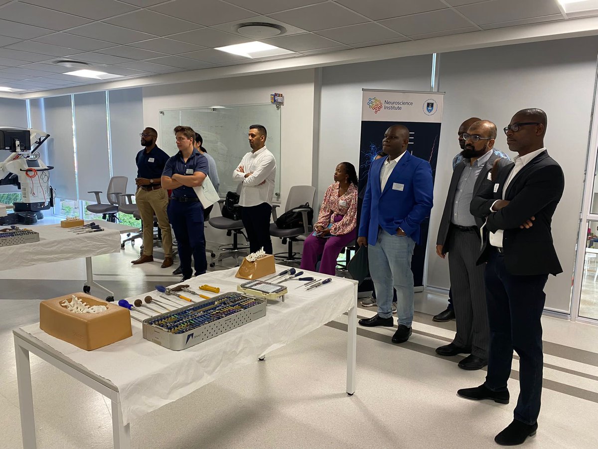 Oxf_Neurotrauma's tweet photo. Celebrating Neurotrauma Educators ☃️ Christmas Edition 🎄
A huge thank you and a loud round of applause 👏👏👏 for @stryker_spine @StrykerNS on their overwhelming support to the @GlobalNeuroOrg course held this month at the UTCNeuroscience Institute, CapeTown🇿🇦 @WFNSHQ @The_SBNS https://t.co/4p8oew8Gpy