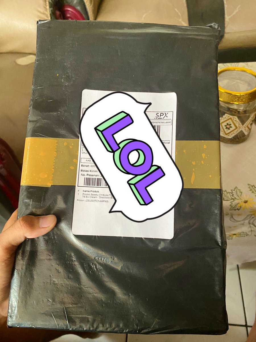 febryishere's tweet photo. xmas gift. tq https://t.co/f9rjwW4b1T