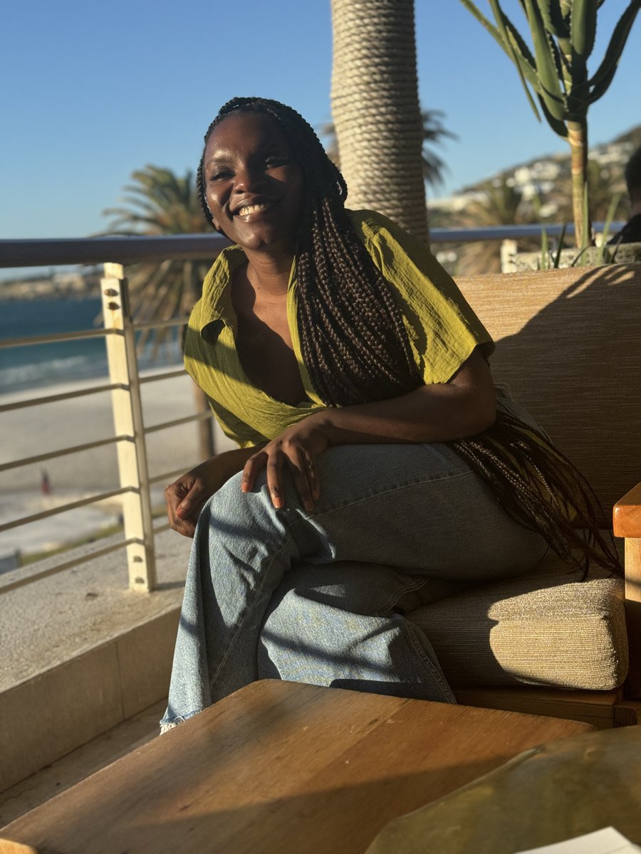 ThenamesKabu's tweet photo. Happy Birthday to my dearest @AngelChelwa. I’m so grateful that you came to me in this life as a sister ❤️ #ourchristmasbaby https://t.co/Fm2lT9uluk
