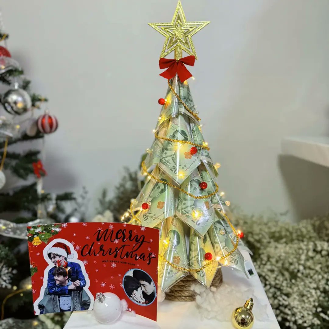 Perthpe2's tweet photo. Merry Christmas and happy New Year.nong @perthppe  @Saint_sup 
My hopes and desires for the next year and beyond are that you can always meet wherever you are 👏👏🖤❤️🥰 
#TRIGON #PerthSaintSation  #saint_sup #KDPPE https://t.co/icuevzlzrI