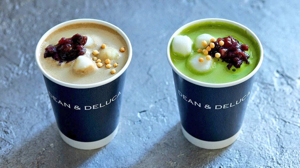 _c_a_f_e_'s tweet photo. 『DEAN&amp;DELUCA (ディーン＆デルーカ)』
新年を祝うシーズナルドリンク
「抹茶しるこ」
「ほうじ茶しるこ」
冬の定番
「ゆずジンジャーアップル」
12月26日(火)-2024年1月16日(火)発売
#ディーンデルーカ #DEANDELUCA #抹茶しるこ #ほうじ茶しるこ #ゆずジンジャーアップル
https://t.co/81nbG6m8dc https://t.co/UoUX6a2yka