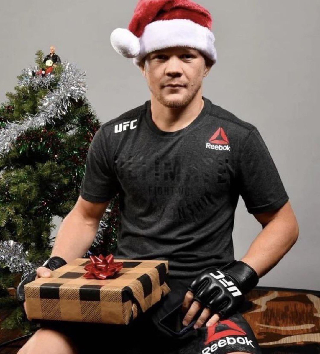 YanGlazer2's tweet photo. Happy Holidays niggas ❤️ https://t.co/OqCJQa92Rk