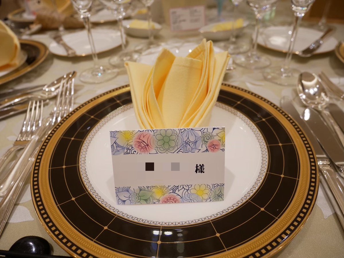 ディズニー大好きな私が結婚式でやって良かったこと☺️☝️✨️

・親へディズニー風船ギフト
   (大きくて目立つ＆可愛くて絵になる)
・ディズニーのイニシャル
  (可愛くて目立つ＆今後も使える)
・ディズニー席札＆メニュー表
  (手作りだけど自分で満足)

結局自分が満足するかどうか( ¯﹀¯ )