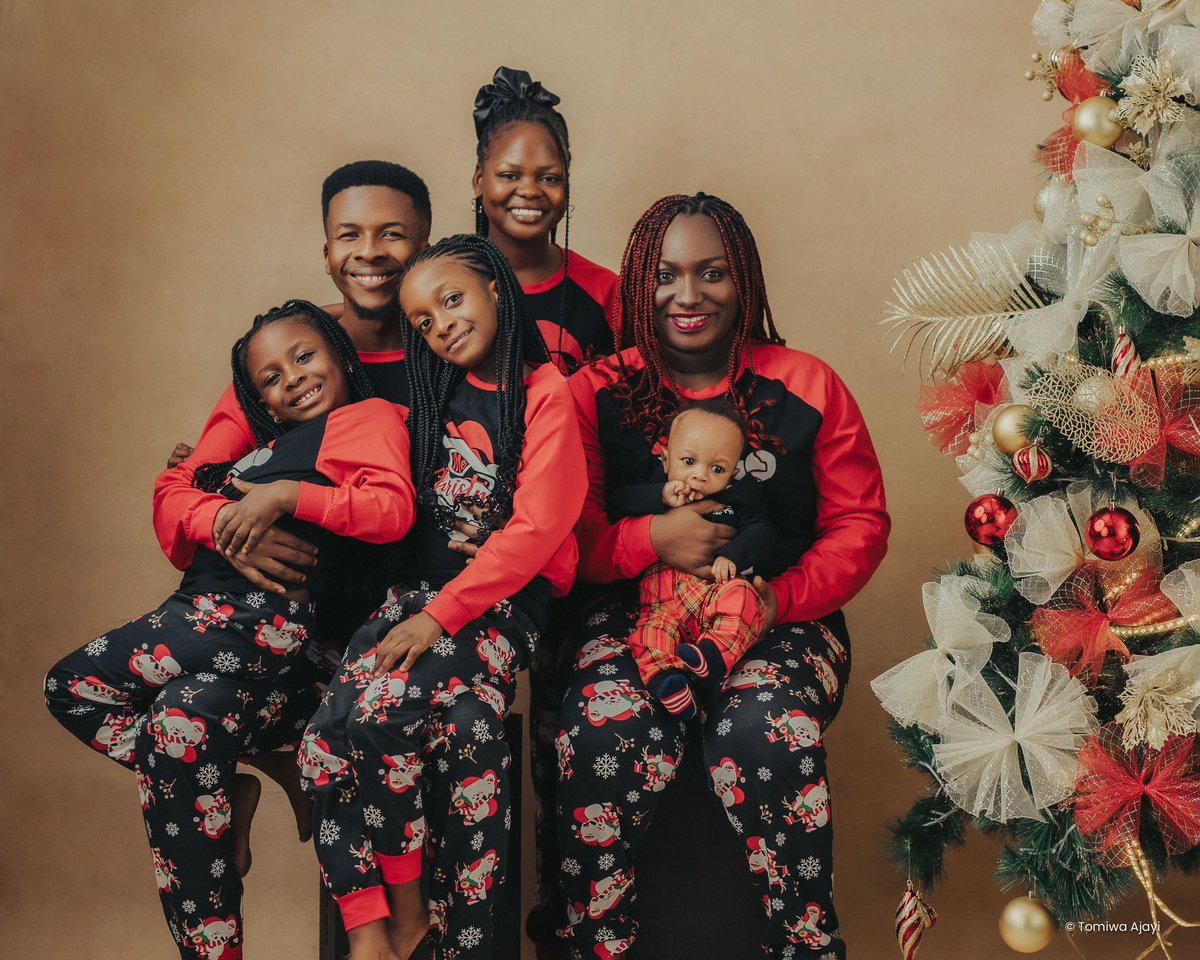 pst_iren's tweet photo. Merry Christmas 🎄 https://t.co/9H4jv6EF6K