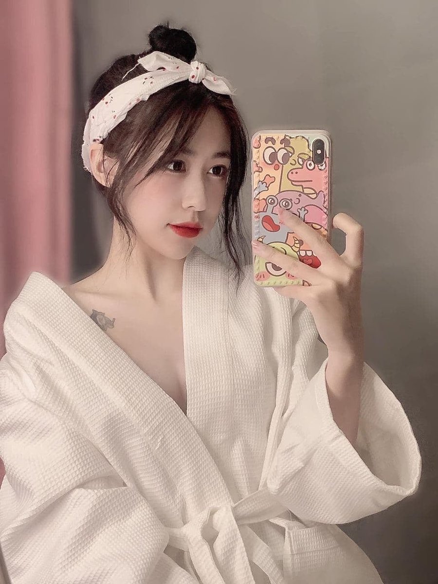 reaseesly30372's tweet image. eryngo carene
Xin chào! Tôi là một cô gái đam mê thể dục và thể thao và mong muốn tìm một người bạn đời để cùng nhau duy trì một lối sống lành mạnh và năng động.