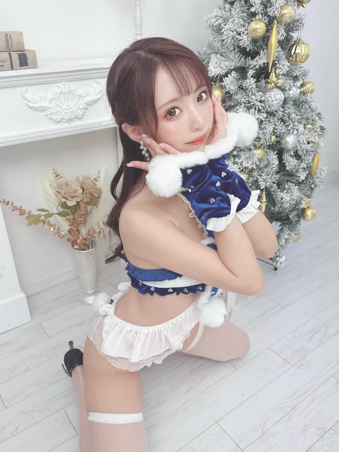 Asian girl Christmas costume