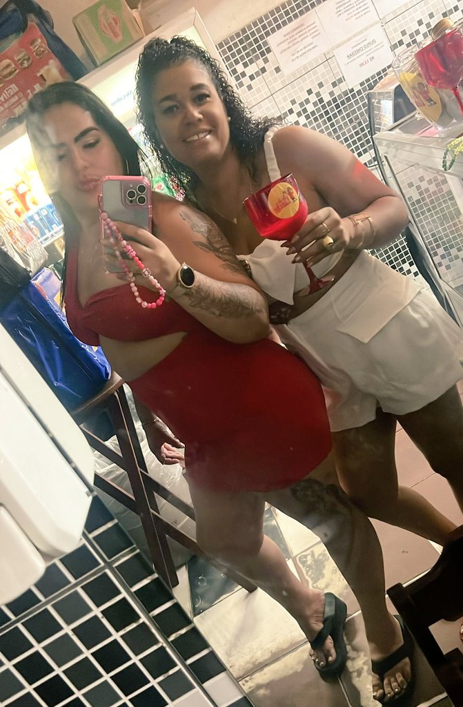 panicate22's tweet image. 🥳🥳Merry Christmas🥳🥳
@RoseLeles