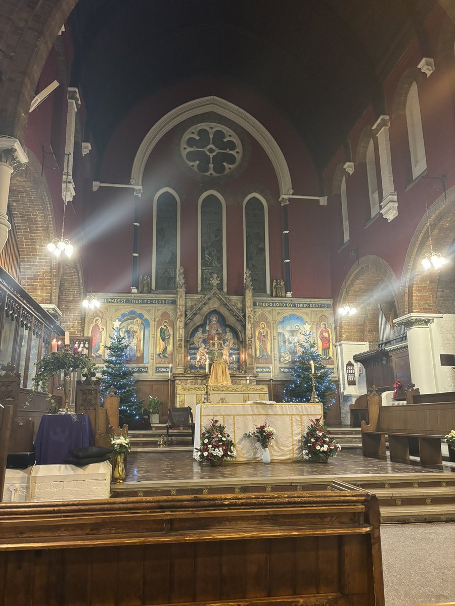 Midnight Mass <a href="/HolyInnocentsN8/">Holy Innocents, N8</a> was beautiful.

Wishing everyone a Merry Christmas and Happy Holidays! 🎄🤩

Whether you are celebrating or not, have a wonderful day! 💜
