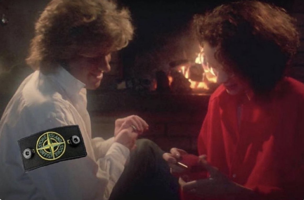 Last Christmas I gave you my heart, but the very next day, you gave it (A)