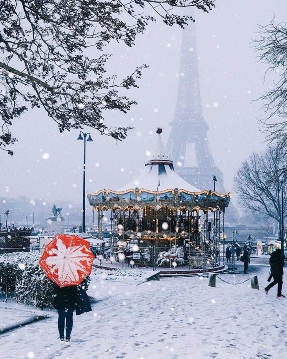 mjesusgz's tweet photo. Paris ☃️☃️☃️ https://t.co/nsLbANiKmW