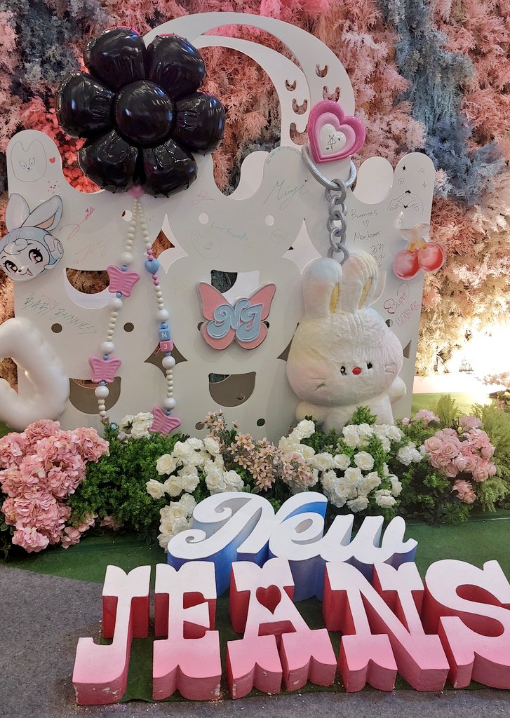 luckysonelf's tweet image. New Jeans~~

#NewJeans #LINEFriend