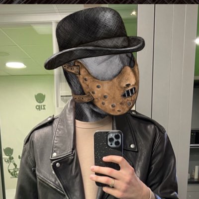 Ẅ̶͉́ick̷̹̈́ê̴Ð̴ M̶̜͐i†ch̴̟́ | 🧬 tweet media