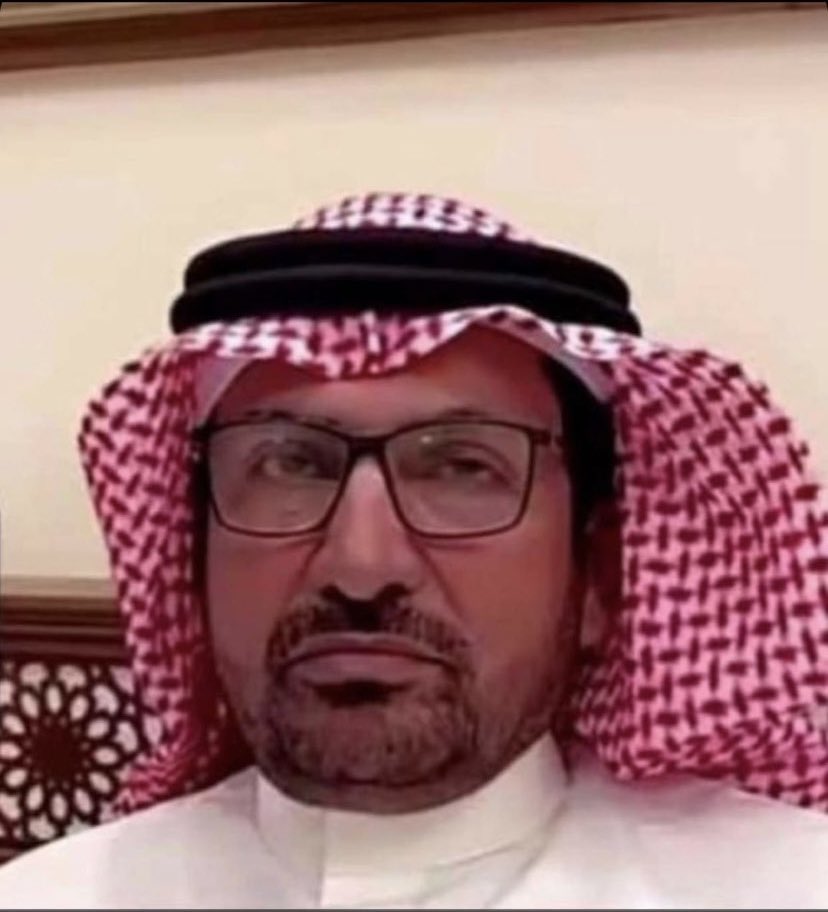 عفى في الساحة بعد قراءة الإفادة
 وقال عفيت عنك لوجه الله

الله يحرم وجهك عن النار ويرحم #احمد_القريقري ويلهم والدته واخوانه الصبر والسلوان ..

فمن عفا وأصلح فأجره على الله

العفو 
شيمة الأقوياء وخلُق الكرماء وديدَن العظماء