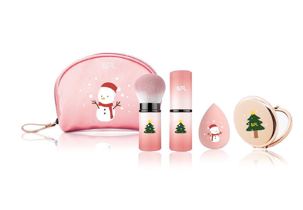 FangFerro1668's tweet photo. Merry Christmas！

Compact set, easy to carry, provides perfect makeup needs. Multifunctional design, easy to use when traveling, bringing you a beautiful new experience. https://t.co/60AGxQP2Yr
