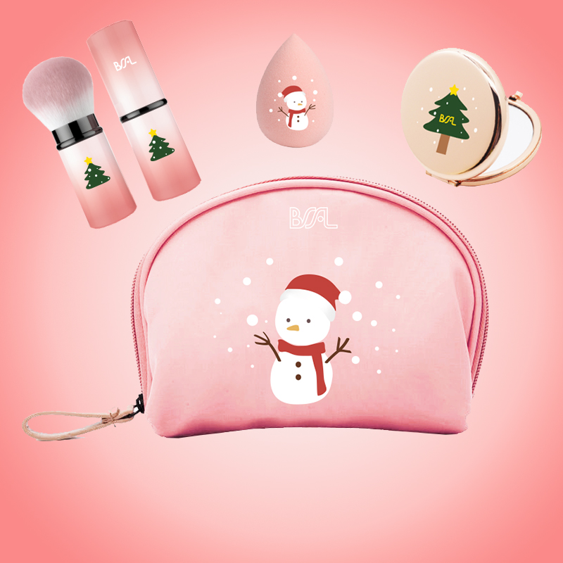 FangFerro1668's tweet photo. Merry Christmas！

Compact set, easy to carry, provides perfect makeup needs. Multifunctional design, easy to use when traveling, bringing you a beautiful new experience. https://t.co/60AGxQP2Yr